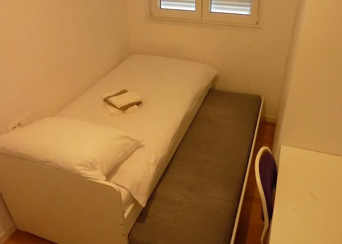 아파트 King With Private Parking 자다르