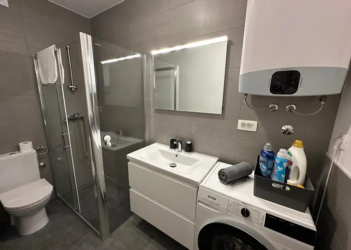 Апартаменты King With Private Parking Задар