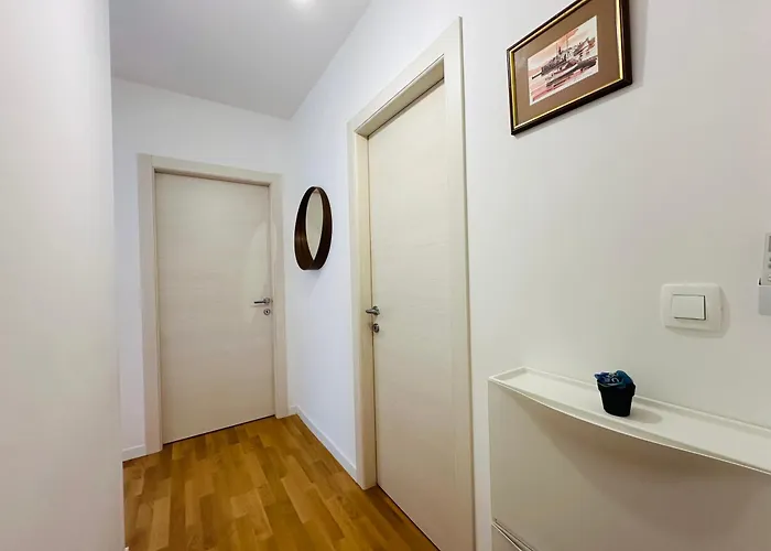 King With Private Parking * Задар